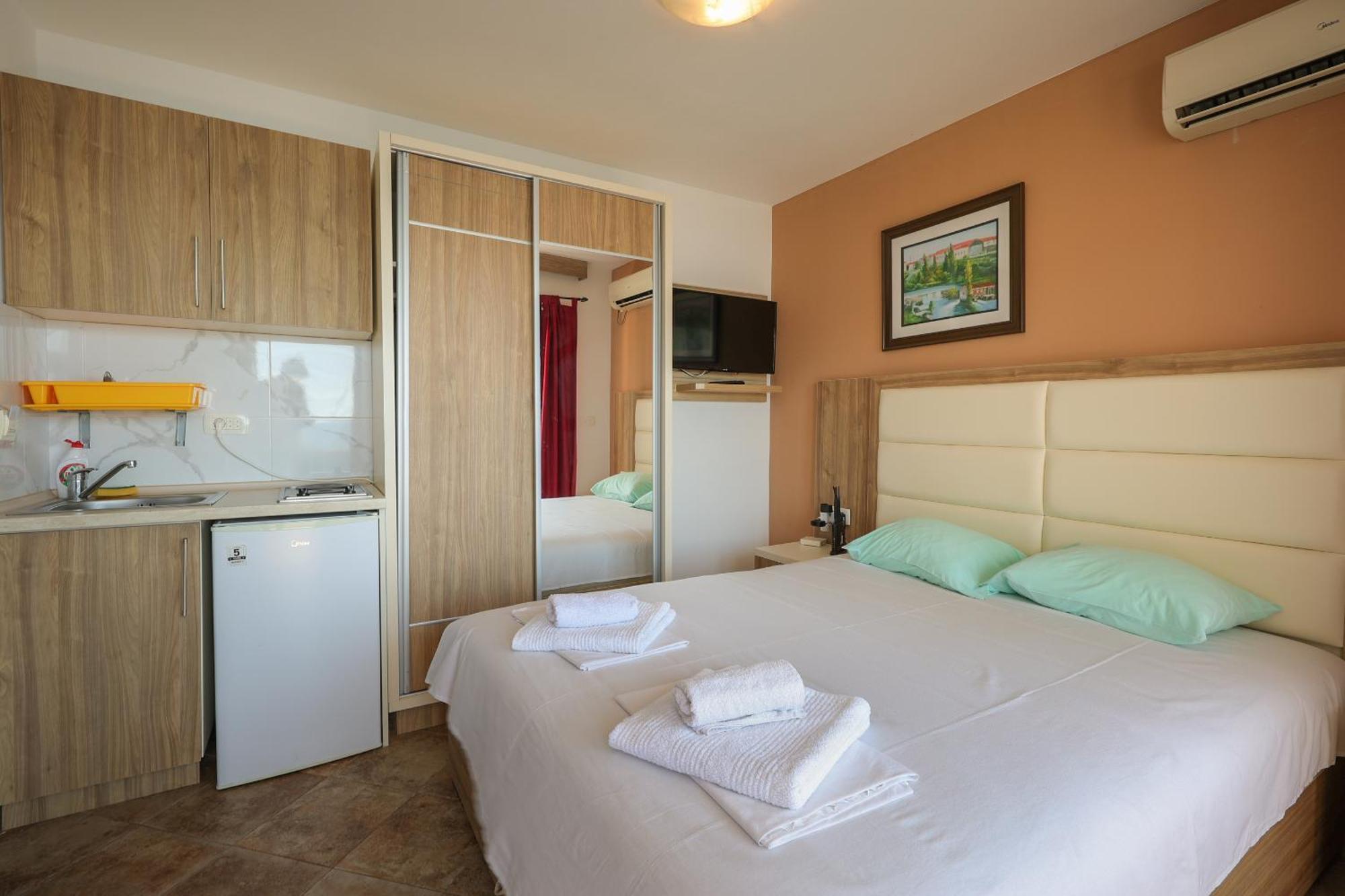 Athos Apartments Dobre Vode Dobrá Voda Exterior foto